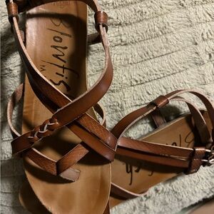Women’s sandals